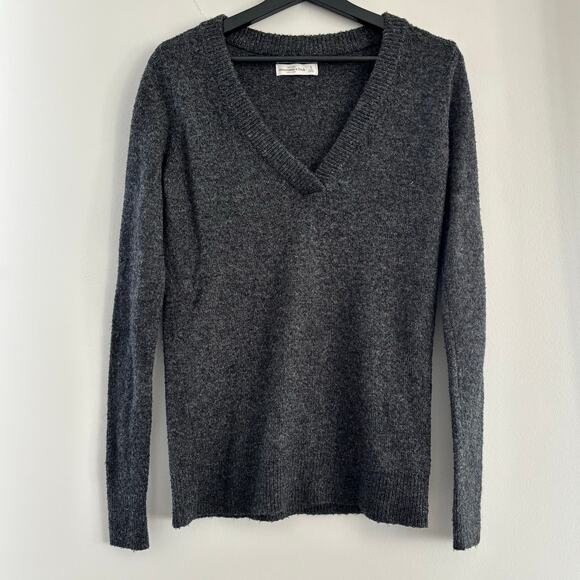 Abercrombie & Fitch Women's Gray Wool Blend Sweater Size Small - Picture 1 of 7